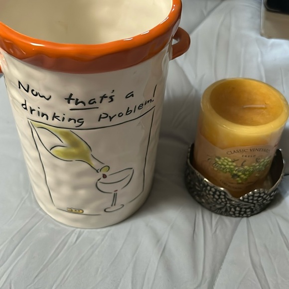 Glass wine decor & classic Chardonnay candle with holder - Picture 1 of 13